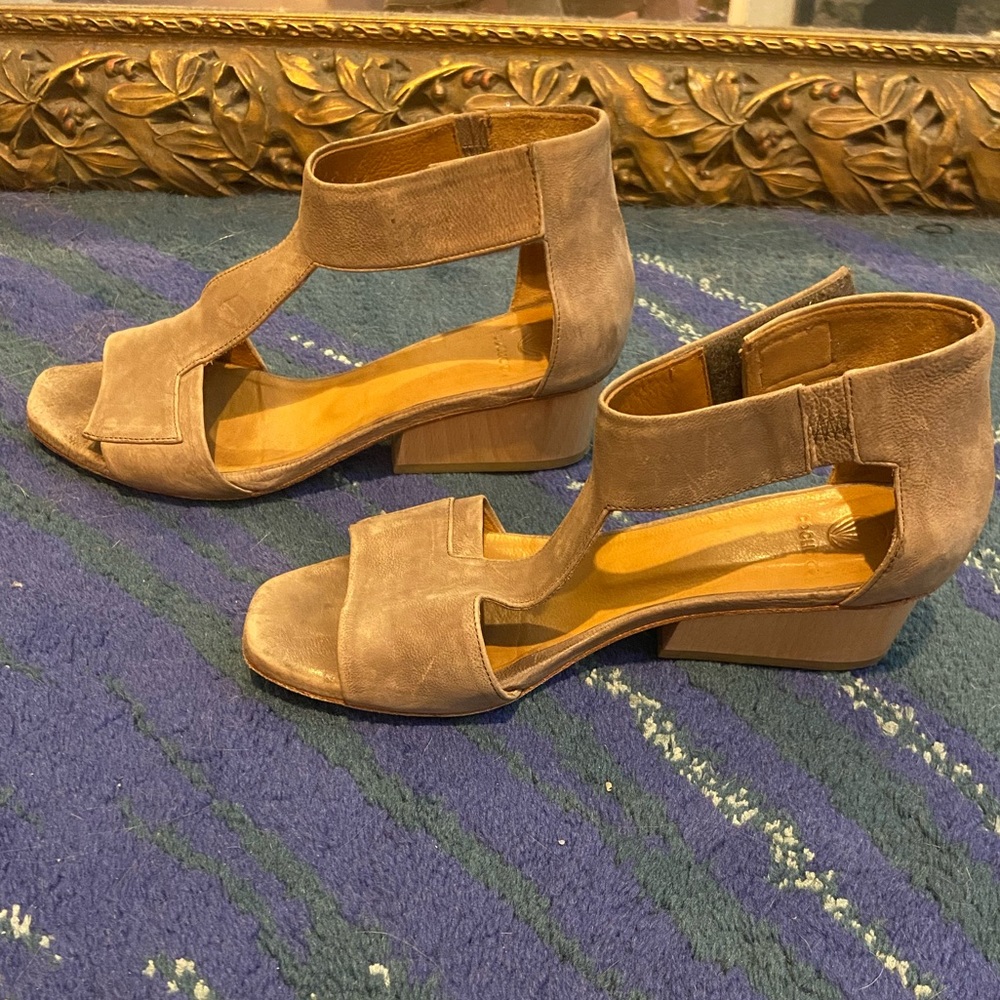 Coclico sandals
